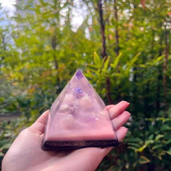 Orgonite Pirâmide 7cm