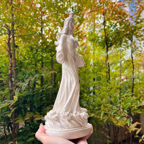 Escultura De Iemanjá - Rainha Do Mar - 31cm - Branca - Imagem 2