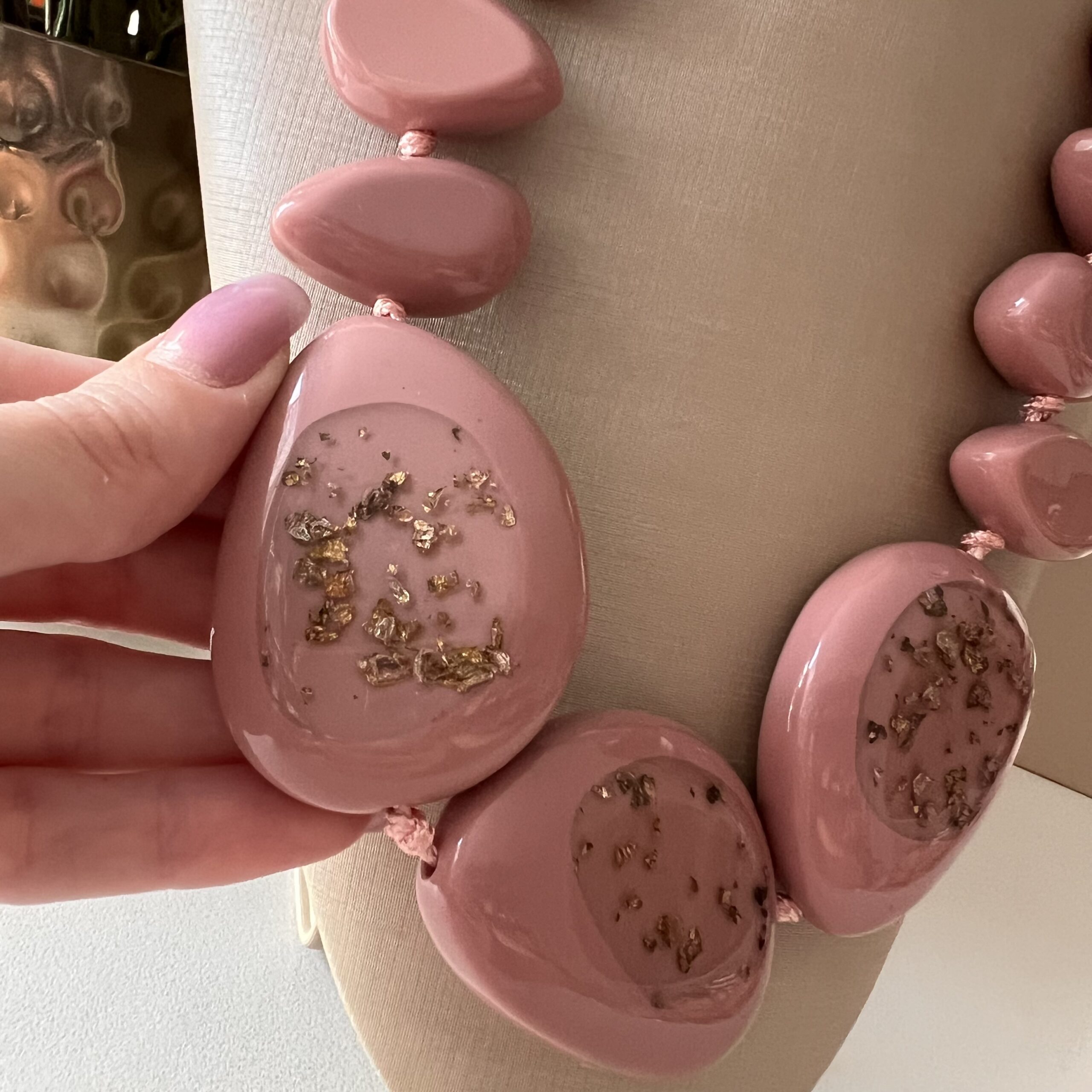 Max Colar - Rosa e Dourado - C1 - Imagem 3