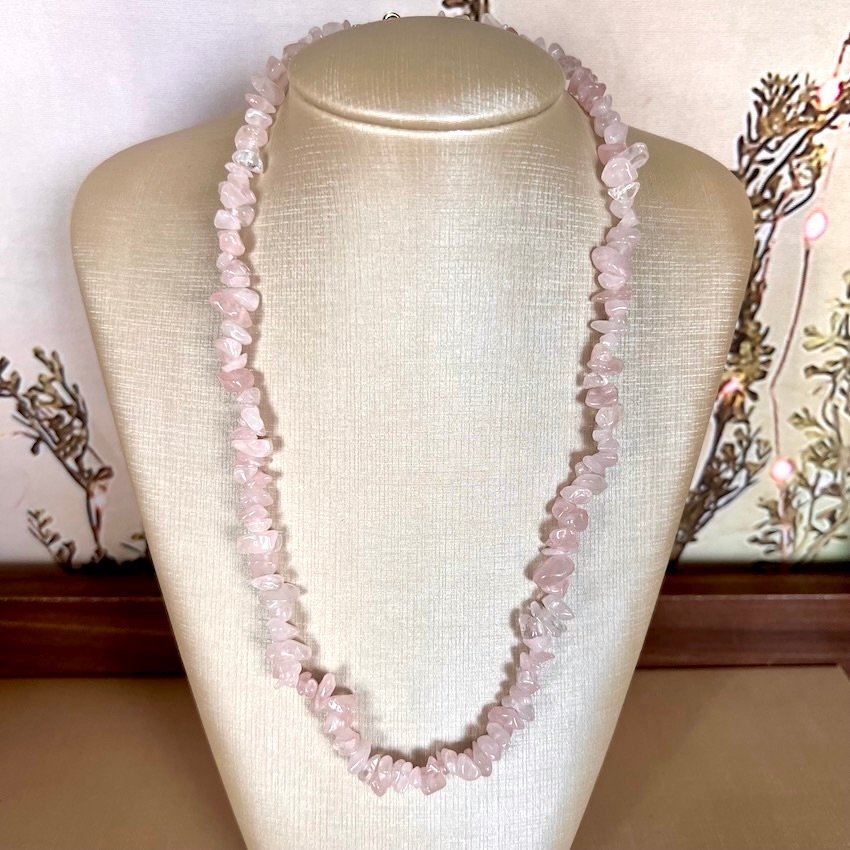 Colar de Cascalho - Quartzo Rosa
